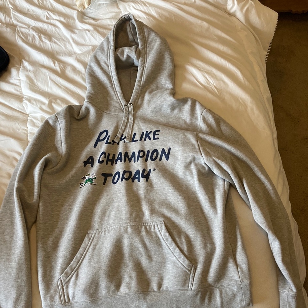Notre dame sweatshirt